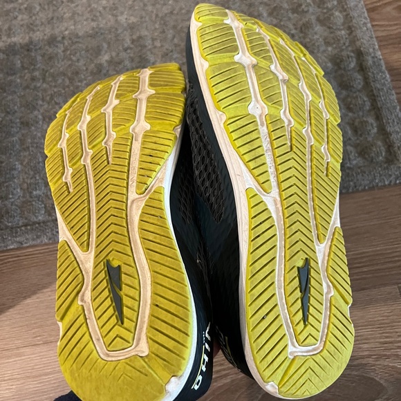 Men’s Altra Viho Running Sneakers - Picture 4 of 5